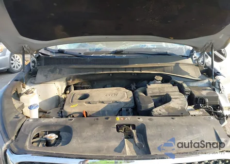 2016 Kia Sorento 2.4L L from USA, damaged, VIN 5XYPG4A35GG139331